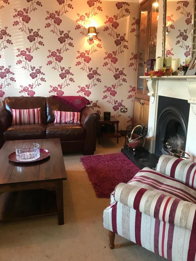 En-Suite Double Room. Dublin Airport, Fairyhouse, Tayto Park, Ashbourne Close By. Bagian luar foto